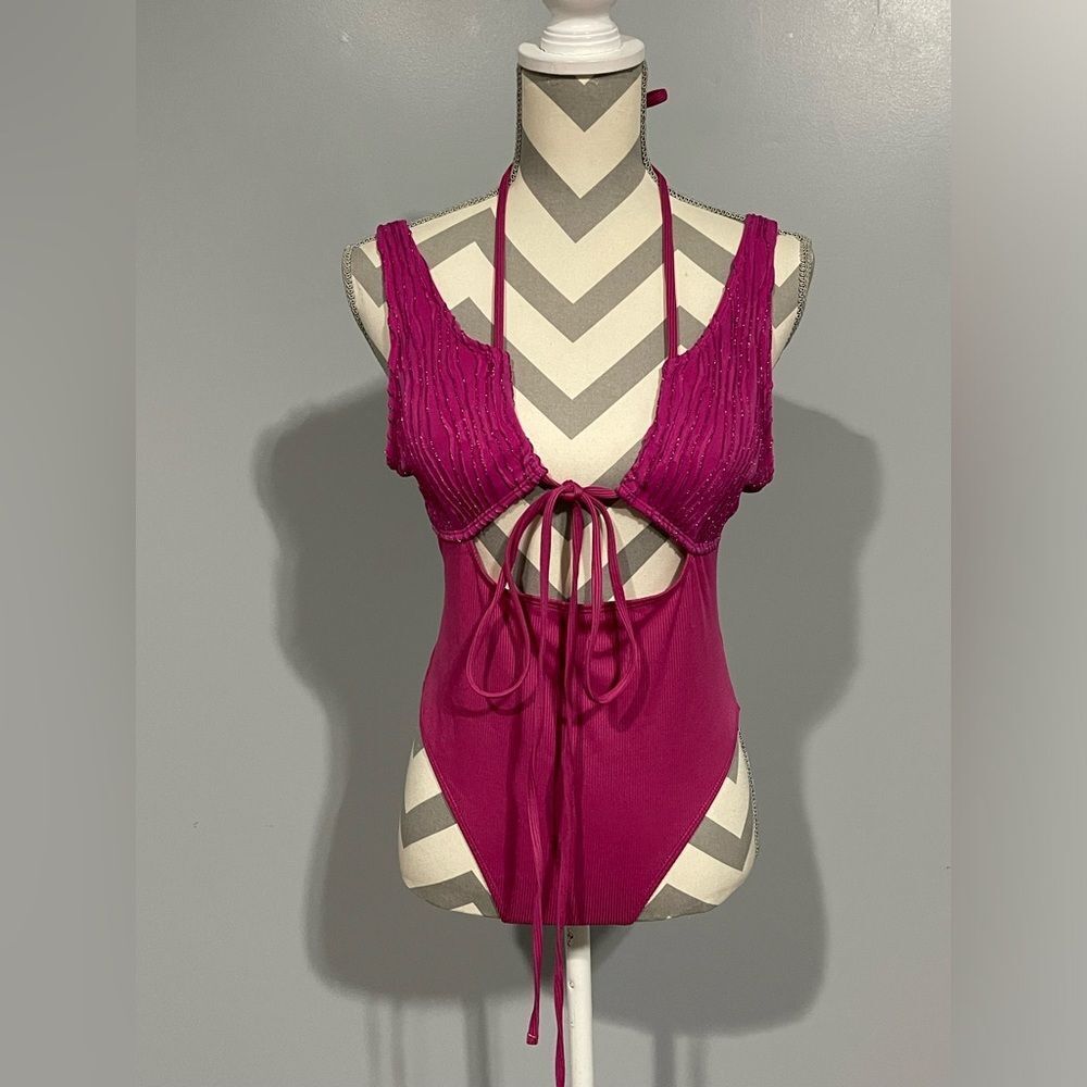 One pice‎ Swimsuit